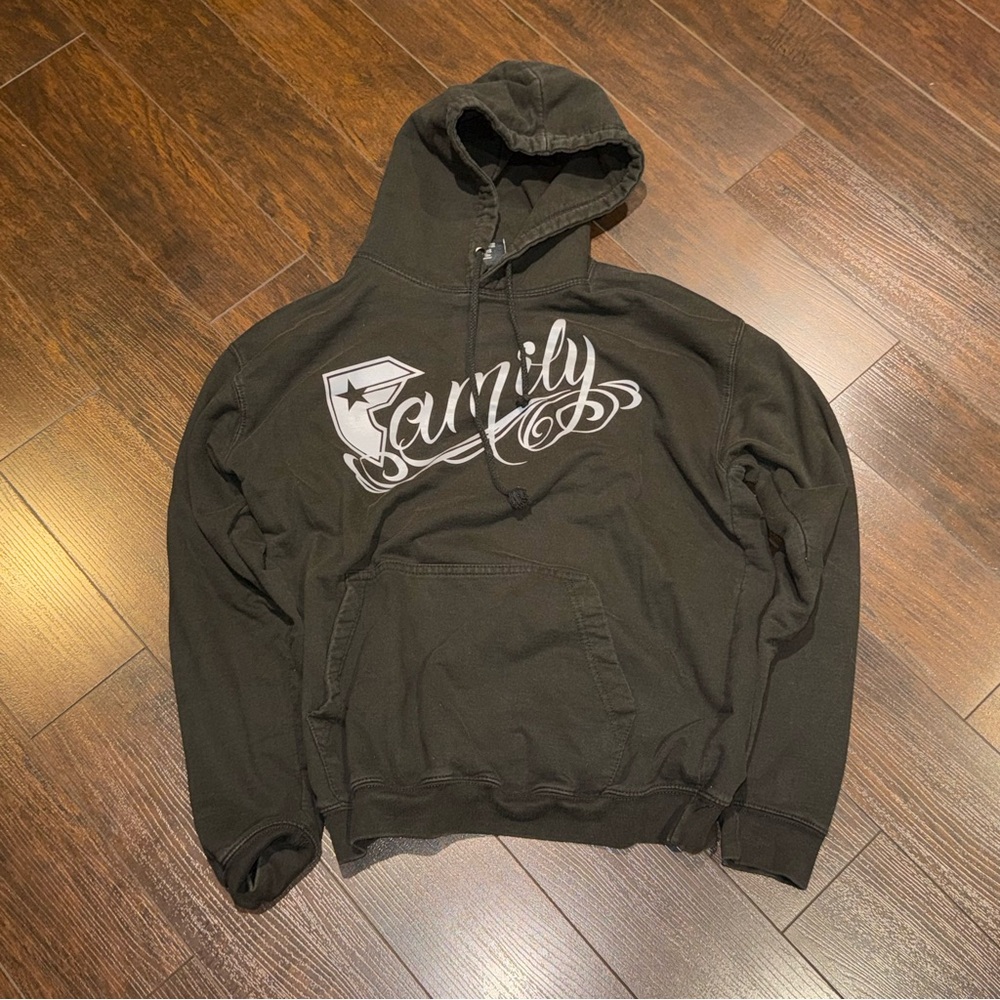 Famous Stars And Straps “FAMILY” Pullover Hooded Sweater Men Size L Hoodie Black